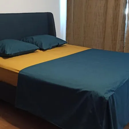Daire 2 Louis - Euroairport - Basel - Train Station *