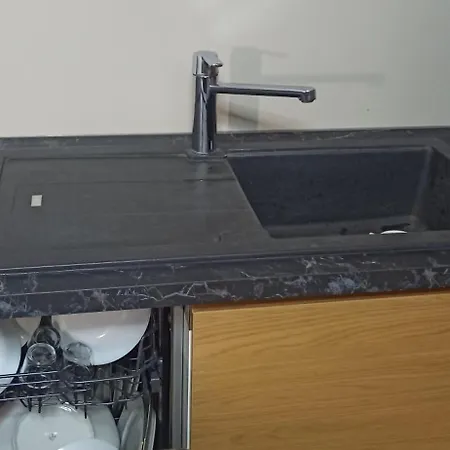 2 Louis - Euroairport - Basel - Train Station