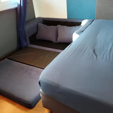 2 Louis - Euroairport - Basel - Train Station Daire